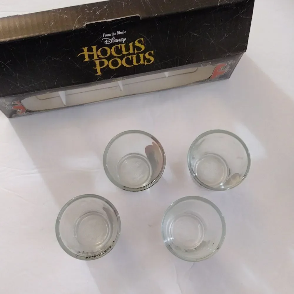 Disney Hocus Pocus‎ Set of 4 Mini 1.5oz Shot Glasses Set NWT